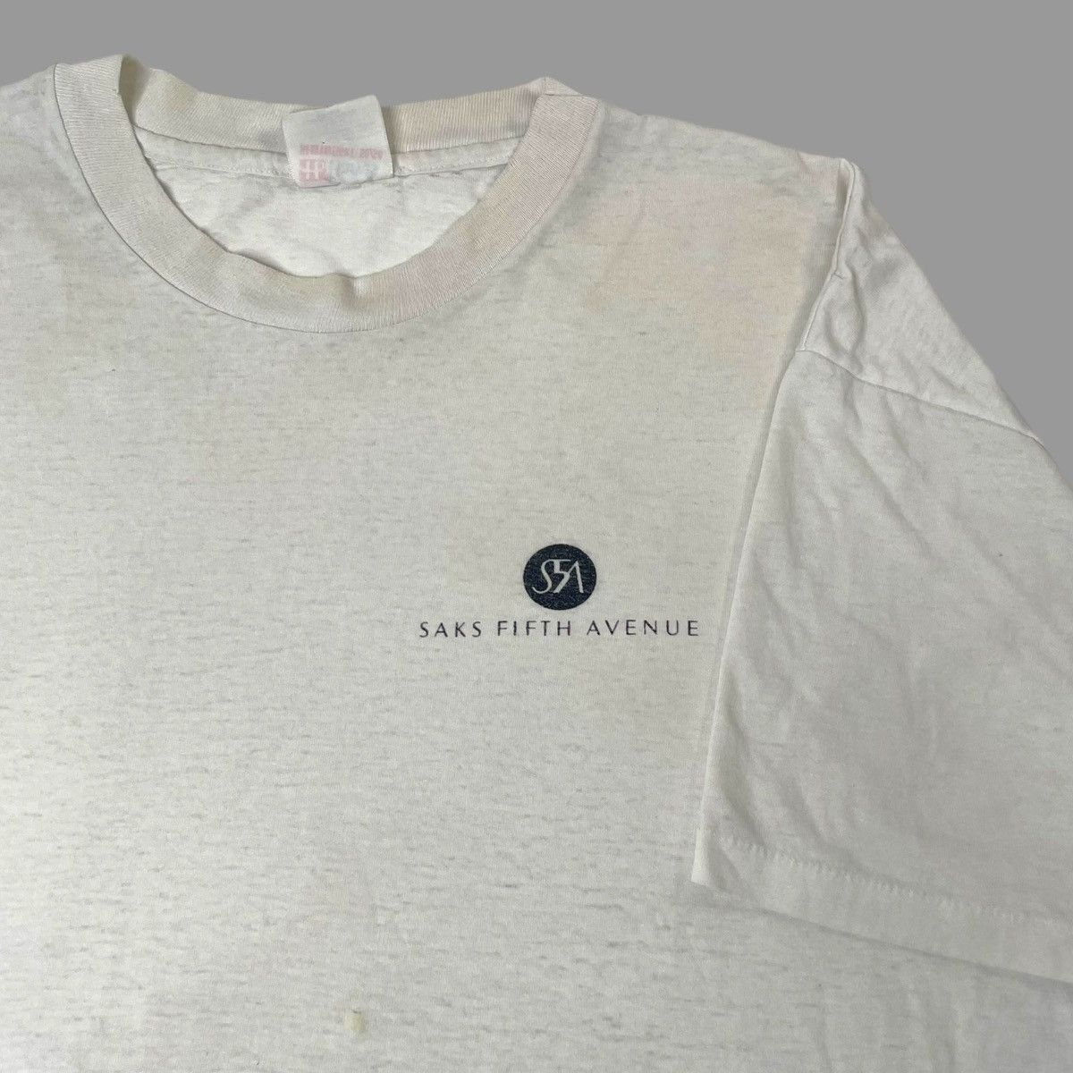 Saks Fifth Avenue × Vintage Vintage 90s saks fifth t shirt Size US XL / EU 56 / 4 - 3 Thumbnail