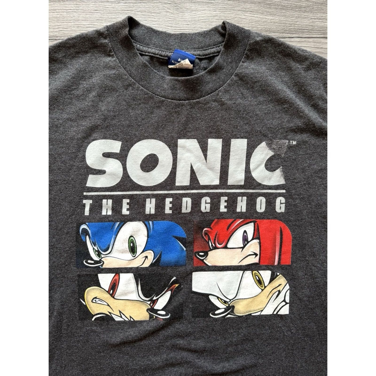 Vintage VINTAGE Sonic THE HEDGEHOG SEGA Video Games T-shirt Grey Men’s SMALL Shirt Mens Small Gray Sonic the Hedgehog 2000s Size US S / EU 44-46 / 1 - 2 Thumbnail