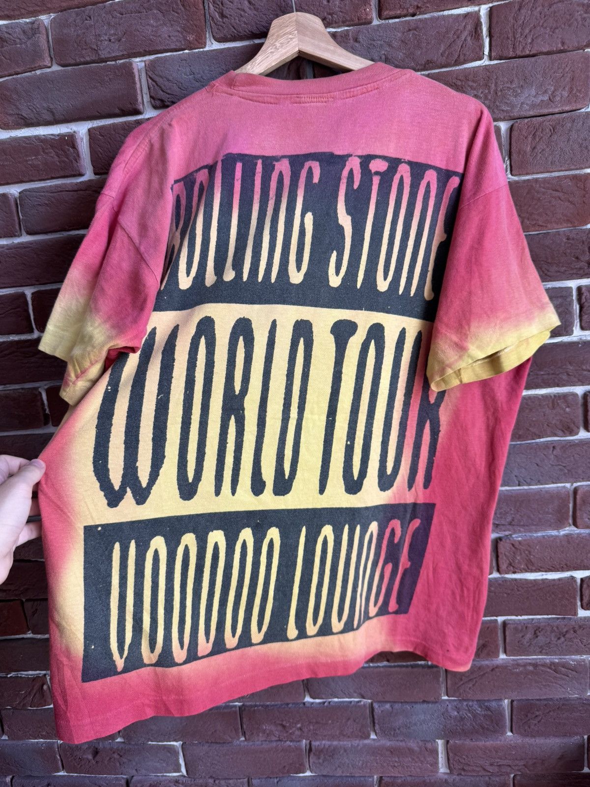 Band Tees × The Rolling Stones × Vintage Vintage 90s The Rolling Stones Voodoo Lounge Tour Band Tee Size US XL / EU 56 / 4 - 8 Thumbnail