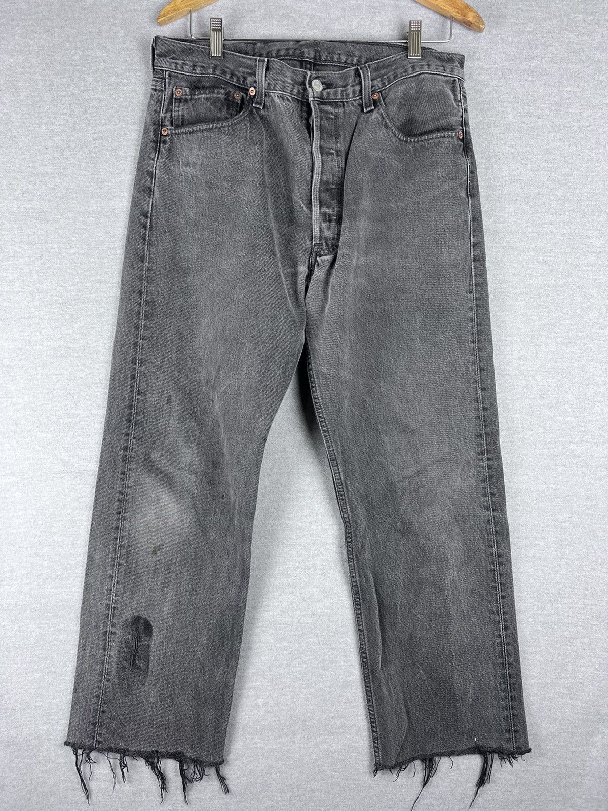 Levi's Vintage Levis Jeans Mens 34x32 (Fits 31x26.5) Black 501 Size US 31 - 3 Thumbnail