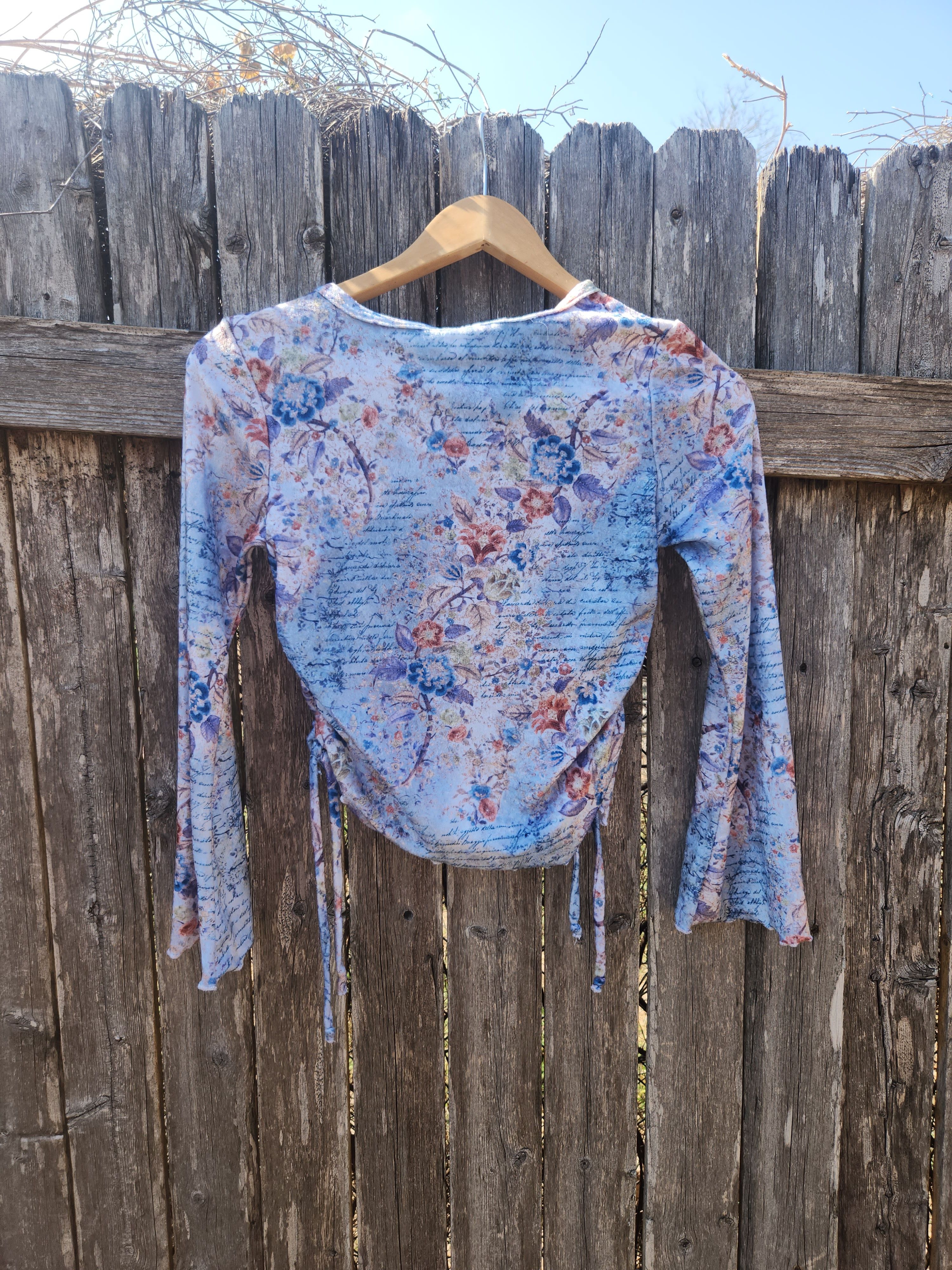 Other Earth Girl Vntg Blue Fairy Floral Boho Blouse Size M / US 6-8 / IT 42-44 - 9 Thumbnail