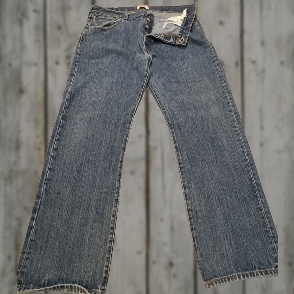 Levi's LEVIS 501 Original Straight Leg Jeans Men Button Fly 38x30 Measure 36x29 Size US 38 / EU 54 - 1 Thumbnail