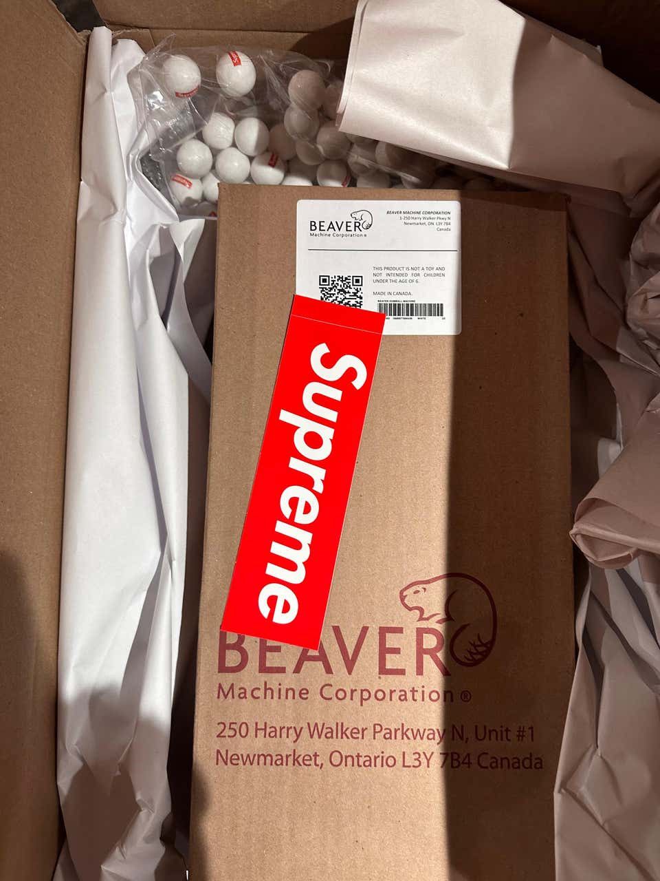 Supreme Supreme x Beaver Fall 2022 Gum-ball Machine, FW 2022 NIB Size ONE SIZE - 3 Thumbnail