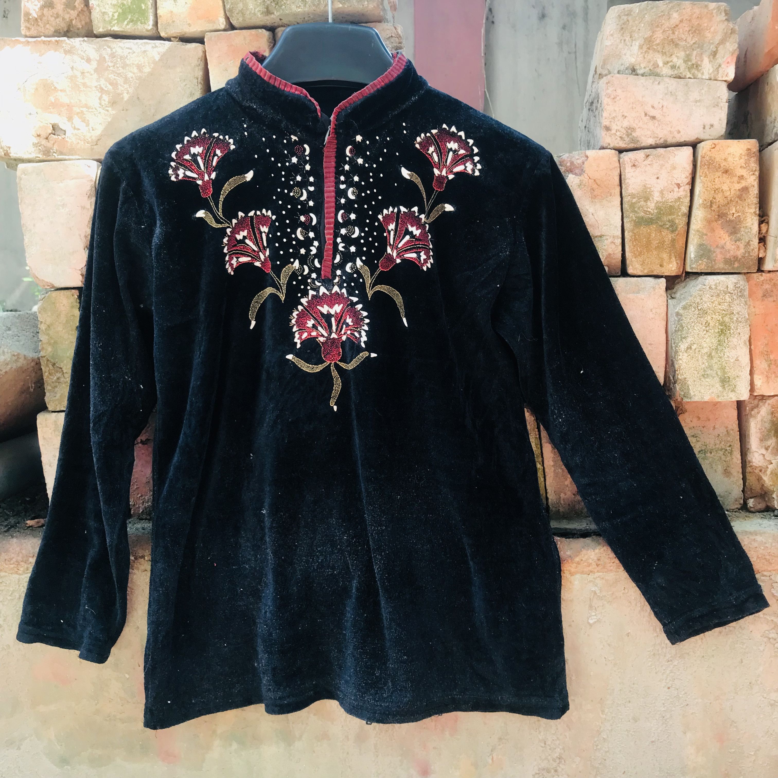 Vintage Vintage Velvet Quarter Zip Long Sleeve Size M / US 6-8 / IT 42-44 - 1 Thumbnail