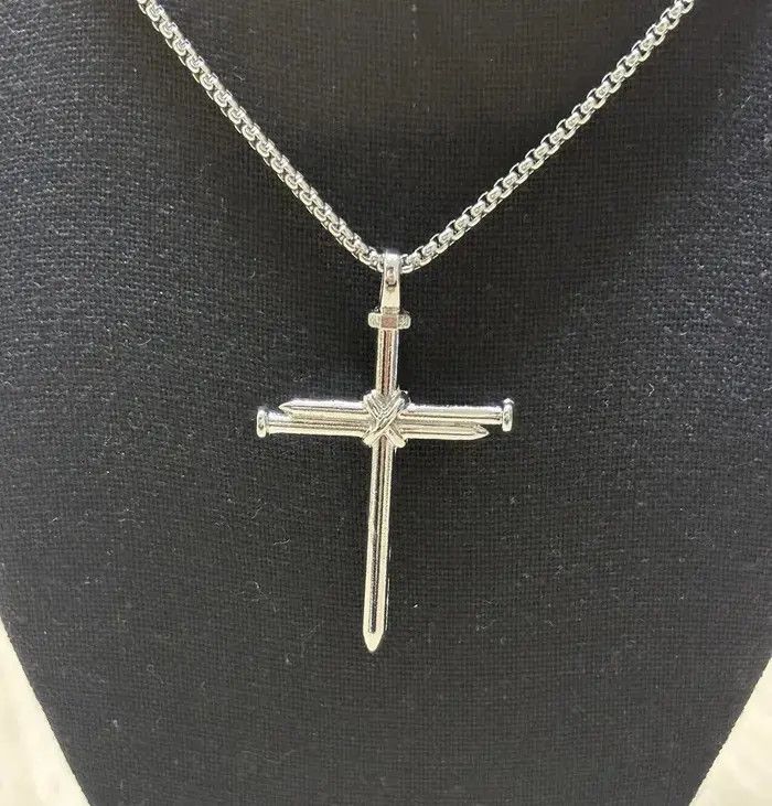 Jewelry Nail Cross Necklace Size ONE SIZE - 3 Thumbnail