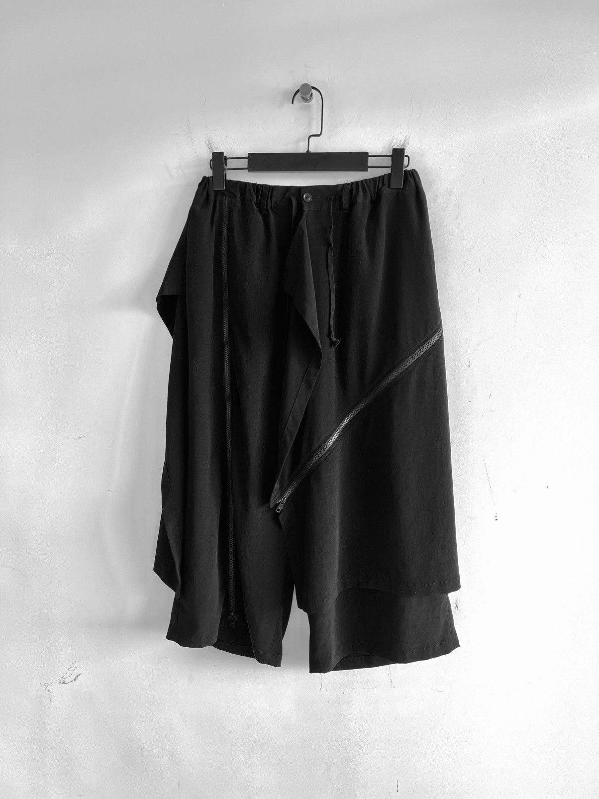 Yohji Yamamoto B Yohji Yamamoto - de Chine Multi Zip Layered Drape Pants Size US 30 / EU 46 - 1 Thumbnail