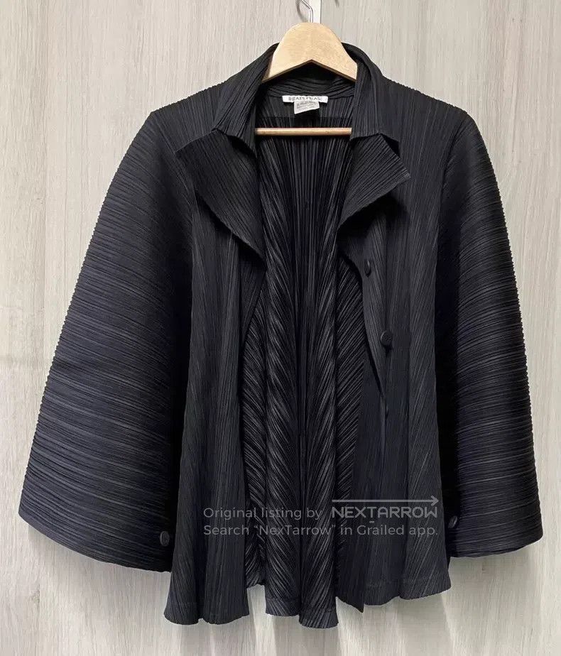 Issey Miyake Issey Miyake Black Ruched Cardigan Size L / US 10 / IT 46 - 1 Thumbnail