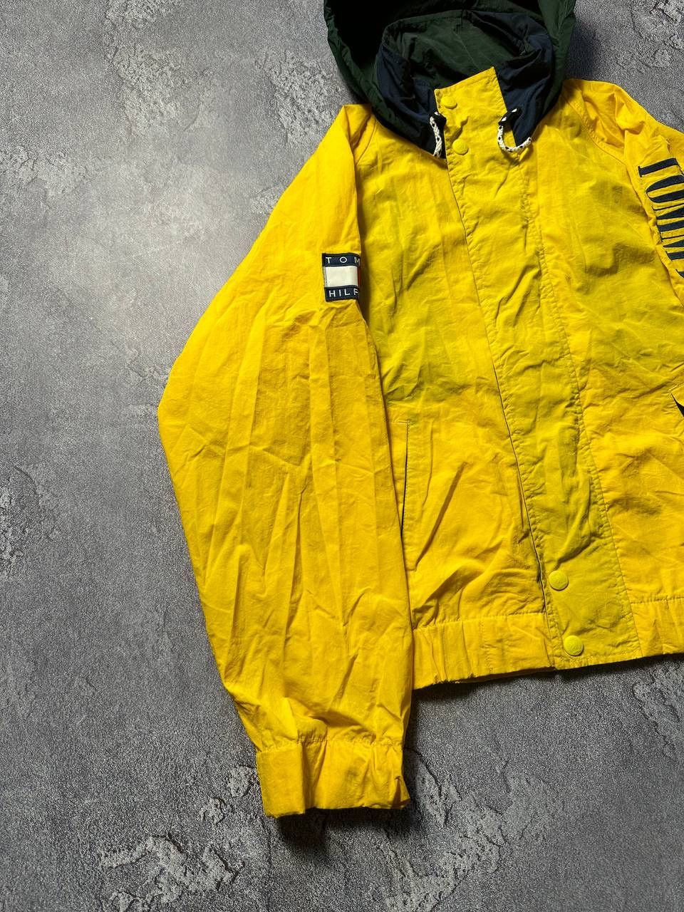Tommy Hilfiger × Vintage Vintage 90’s Spell Out Tommy Hilfiger Size US M / EU 48-50 / 2 - 2 Thumbnail