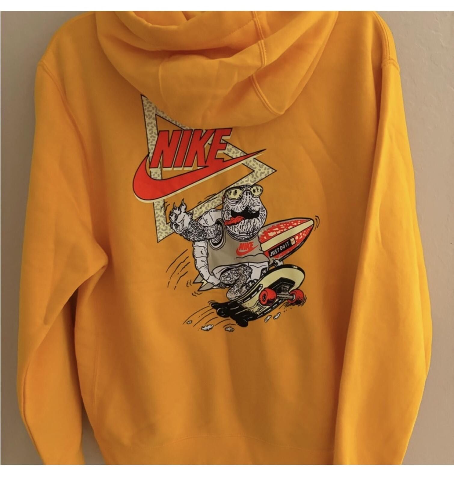 Nike Nike Men's Sun splash pullover Bright Yellow Crewneck Hoodie Size US S / EU 44-46 / 1 - 6 Thumbnail