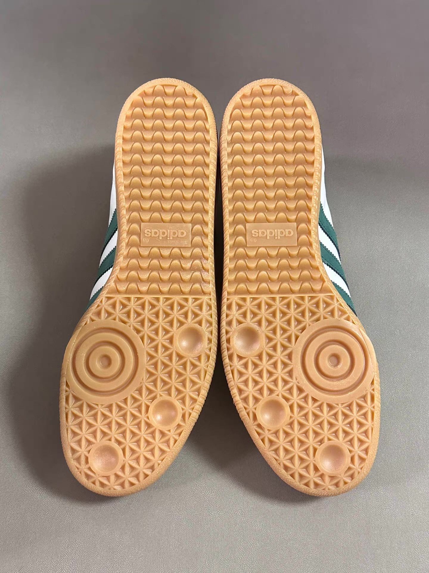 Adidas adidas Samba White & Green Ｑ20 Size US 9.5 / EU 42-43 - 4 Thumbnail