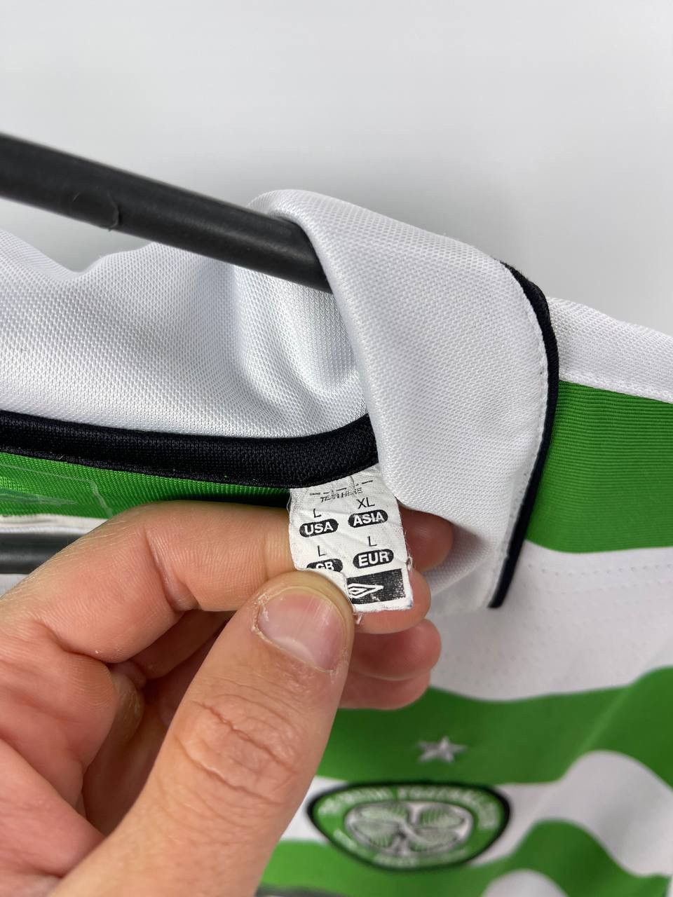 Umbro CELTIC 2004 2005 HOME FOOTBAL SHIRT SOCCER JERSEY UMBRO L Size US L / EU 52-54 / 3 - 5 Thumbnail