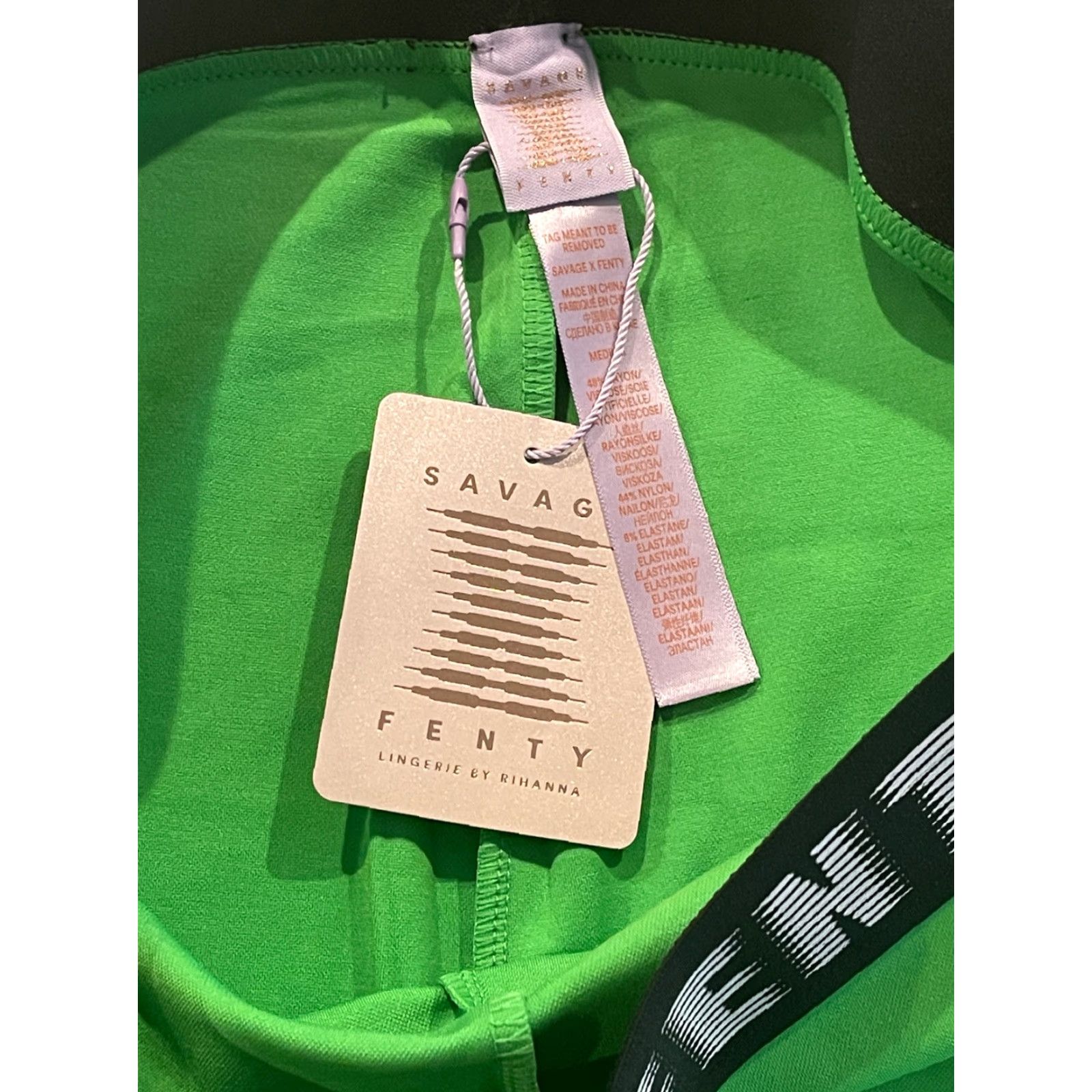 Vintage Savage x Fenty Forever Savage Legging Green Kiwi Medium Pajama Pants Women M Green Size 32" / US 10 / IT 46 - 3 Thumbnail