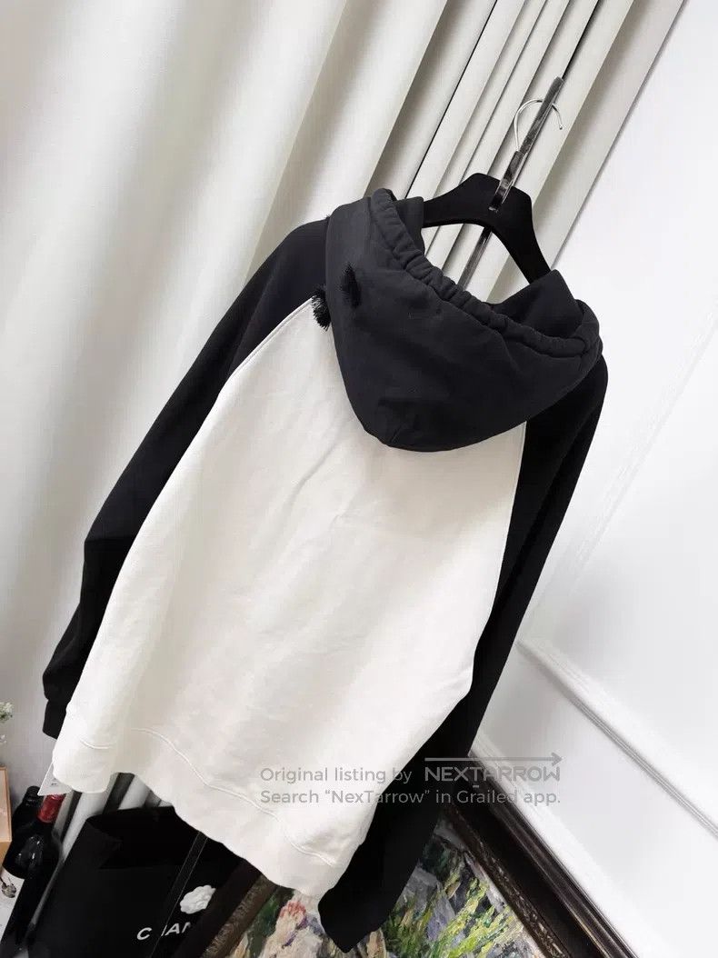 Loewe Loewe Black and White Cotton Joint Brand Elf Totoro Black Size L / US 10 / IT 46 - 2 Thumbnail
