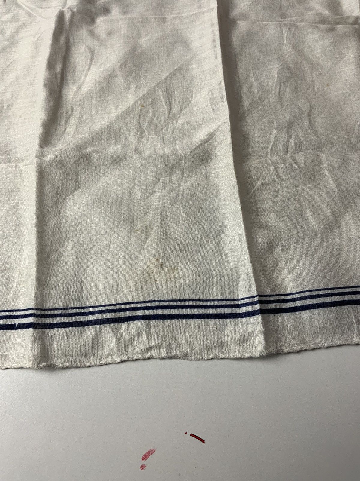 Vintage Vintage YSL Yves Saint Laurent Plain Small Logo Handkerchief Size ONE SIZE - 9 Thumbnail