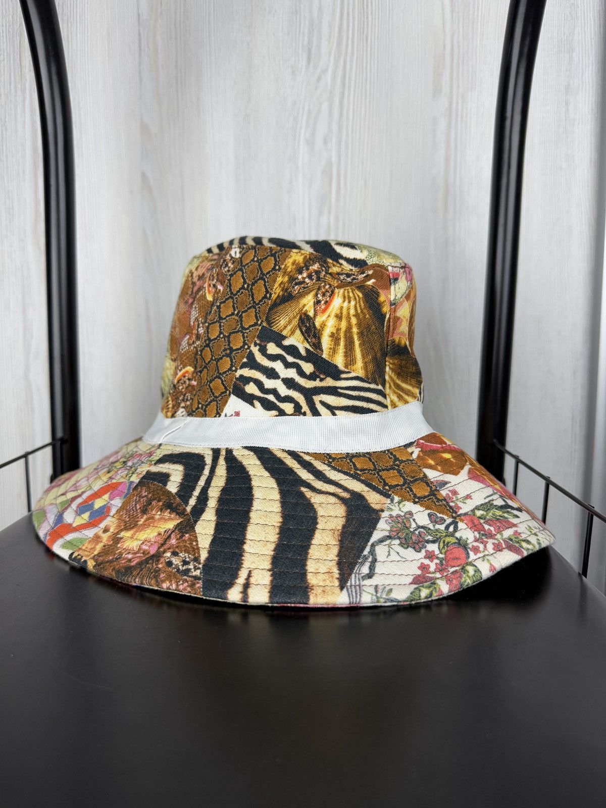 Just Cavalli Just Cavalli VTG Y2K Bucket Summer Hat with animal print Size ONE SIZE - 8 Thumbnail