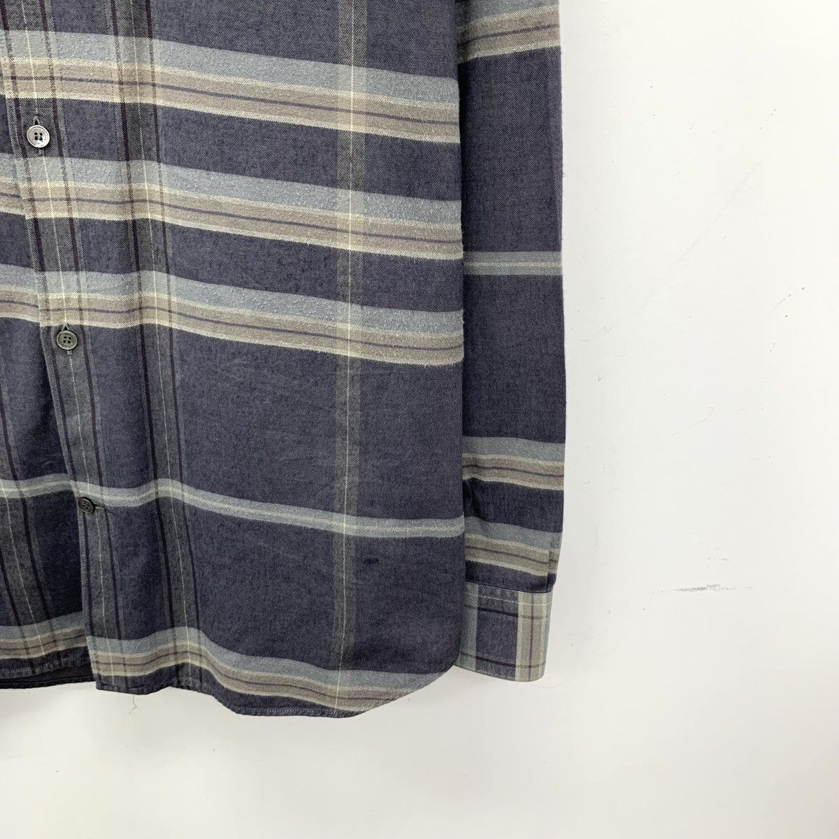 Burberry Burberry Color-blocked Striped Long Sleeve Shirt K26WX Size US M / EU 48-50 / 2 - 4 Thumbnail