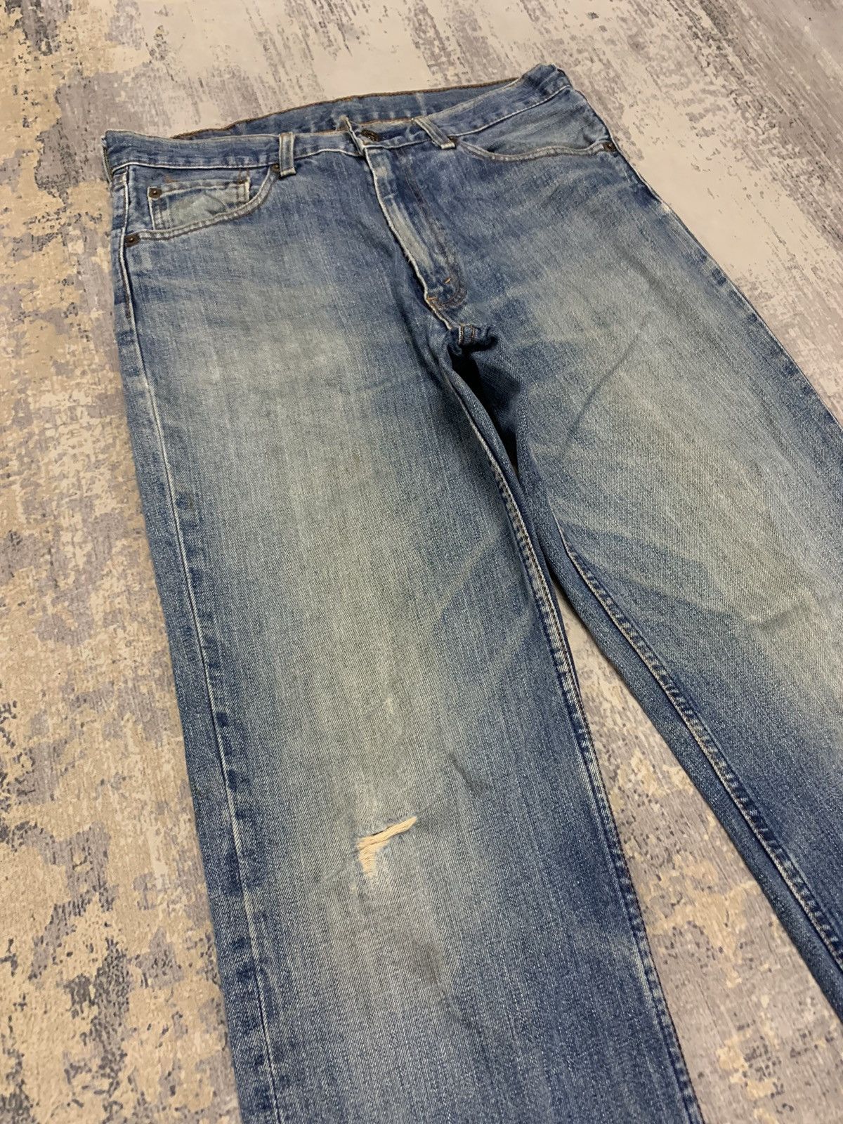 Levi's Vintage Levi’s 502 Straight Leg Distressed Jeans Faded Blue Size US 32 / EU 48 - 1 Thumbnail
