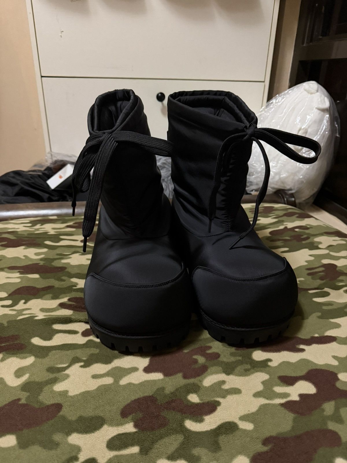 Balenciaga Balenciaga alaska boots Size US 9 / EU 42 - 1 Thumbnail