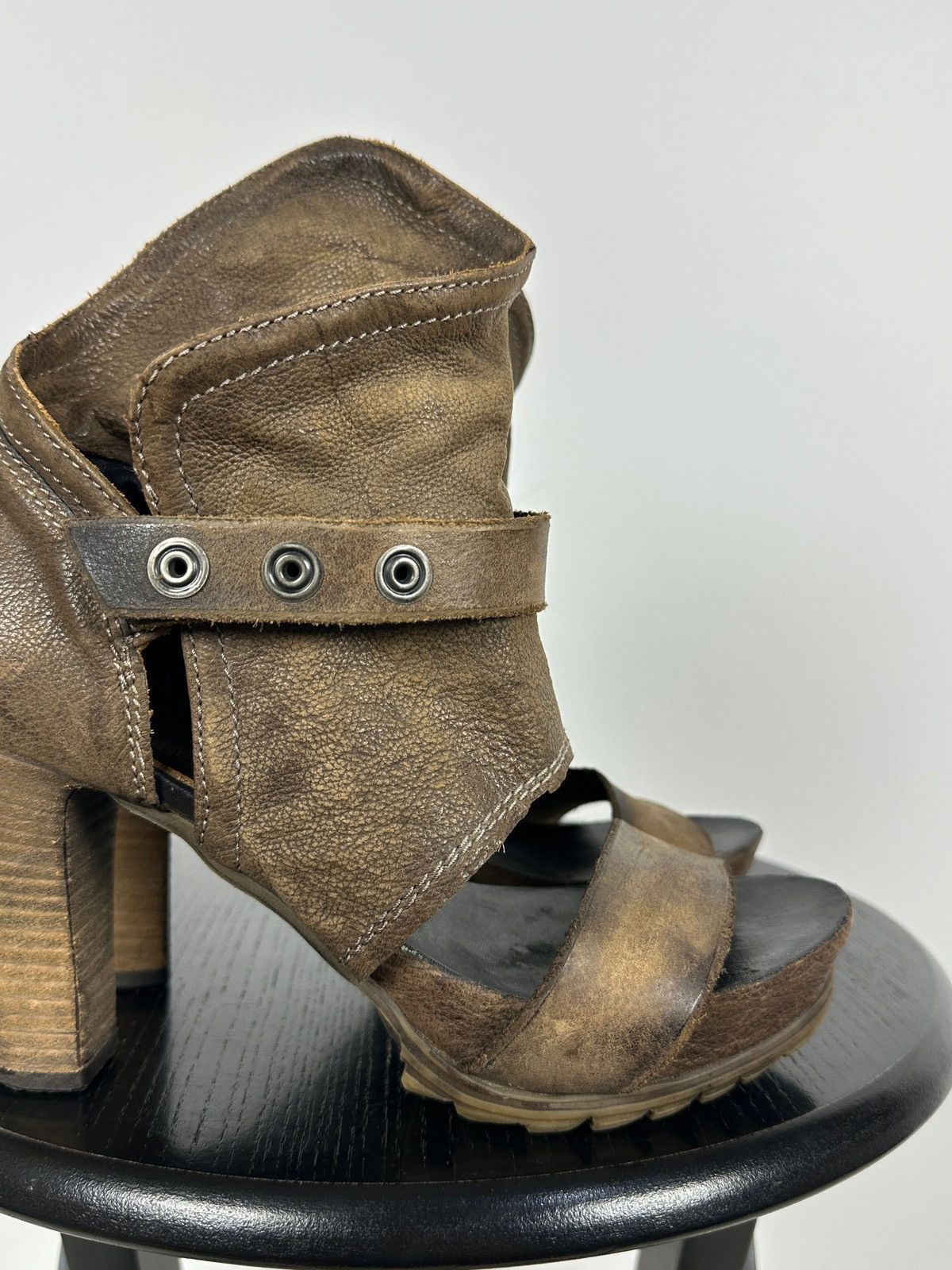 A.S.98 A.S.98 Airstep Brown Leather Ankle Strap Sandals Heels Size US 7 / IT 37 - 18 Thumbnail