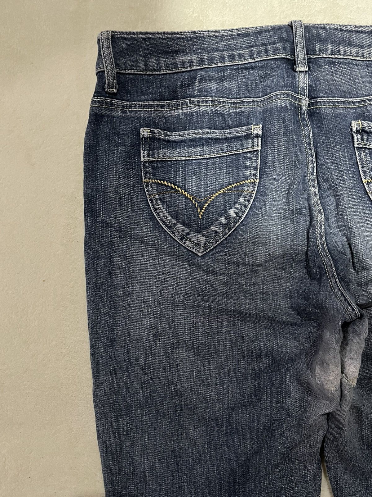 Japanese Brand Vintage Theoria Boot Cut Mudwash Distress Denim Jeans Size US 35 - 13 Thumbnail