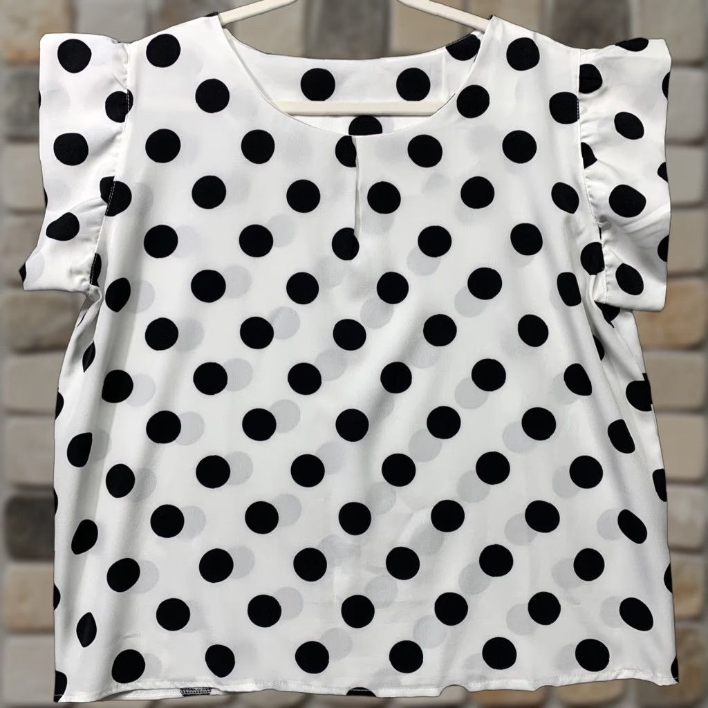 X-LARGE VINTAGE? NEW Women's Unbranded White Blouse Black Polka Dot XL (C-Measurements) NWOT Size XL / US 12-14 / IT 48-50 - 1 Thumbnail