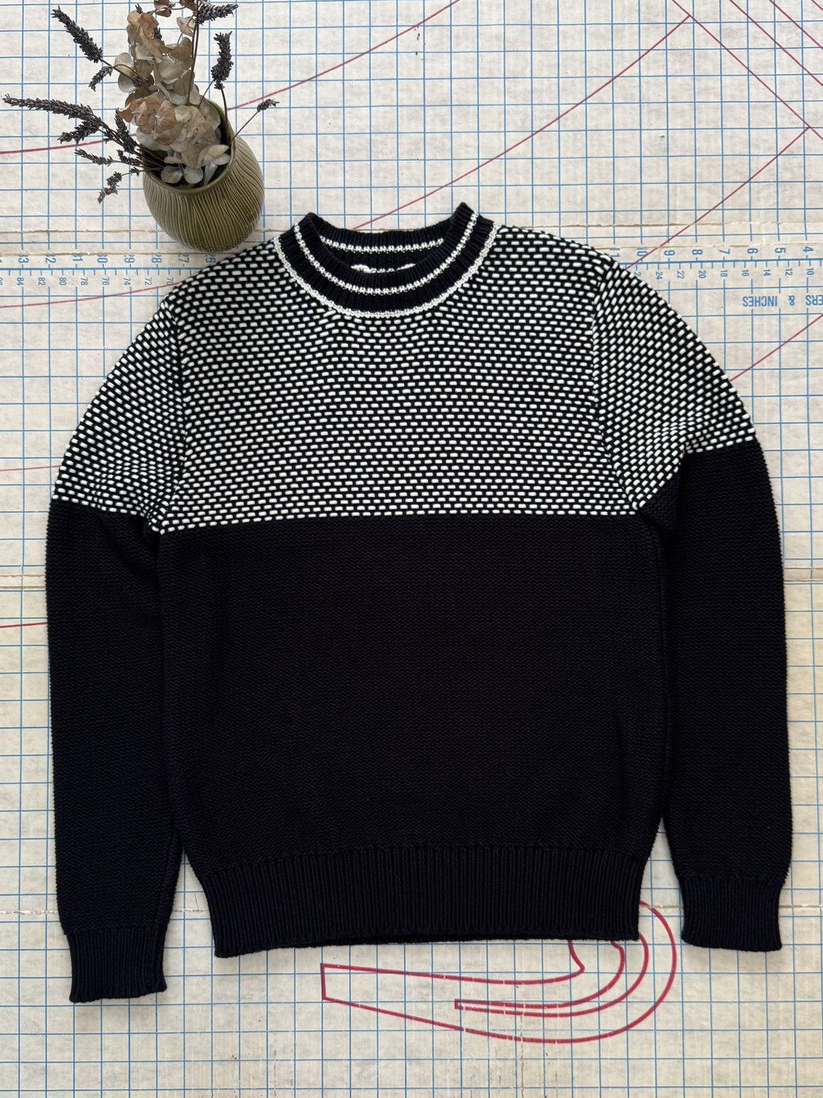 Carven × Designer Carven Black and White Knit Sweater Women’s Size Large Size L / US 10 / IT 46 - 1 Thumbnail