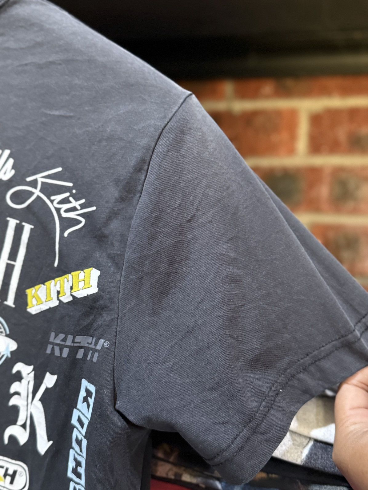 Kith Thrashed Kith All Logo Sun Faded Tee Size US M / EU 48-50 / 2 - 5 Thumbnail
