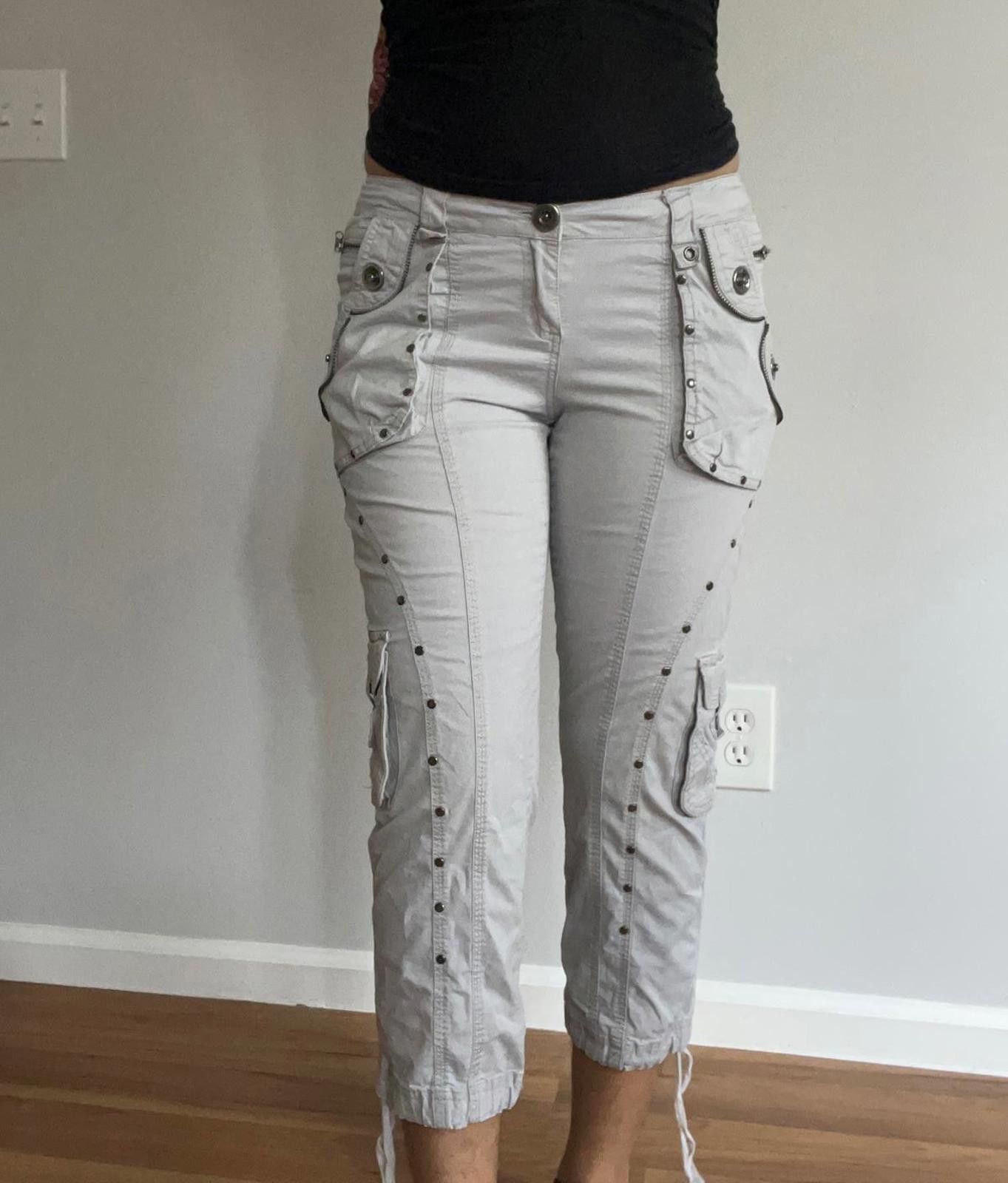 Other Women’s embellished light grey cargo pants Size 28" / US 6 / IT 42 - 2 Thumbnail
