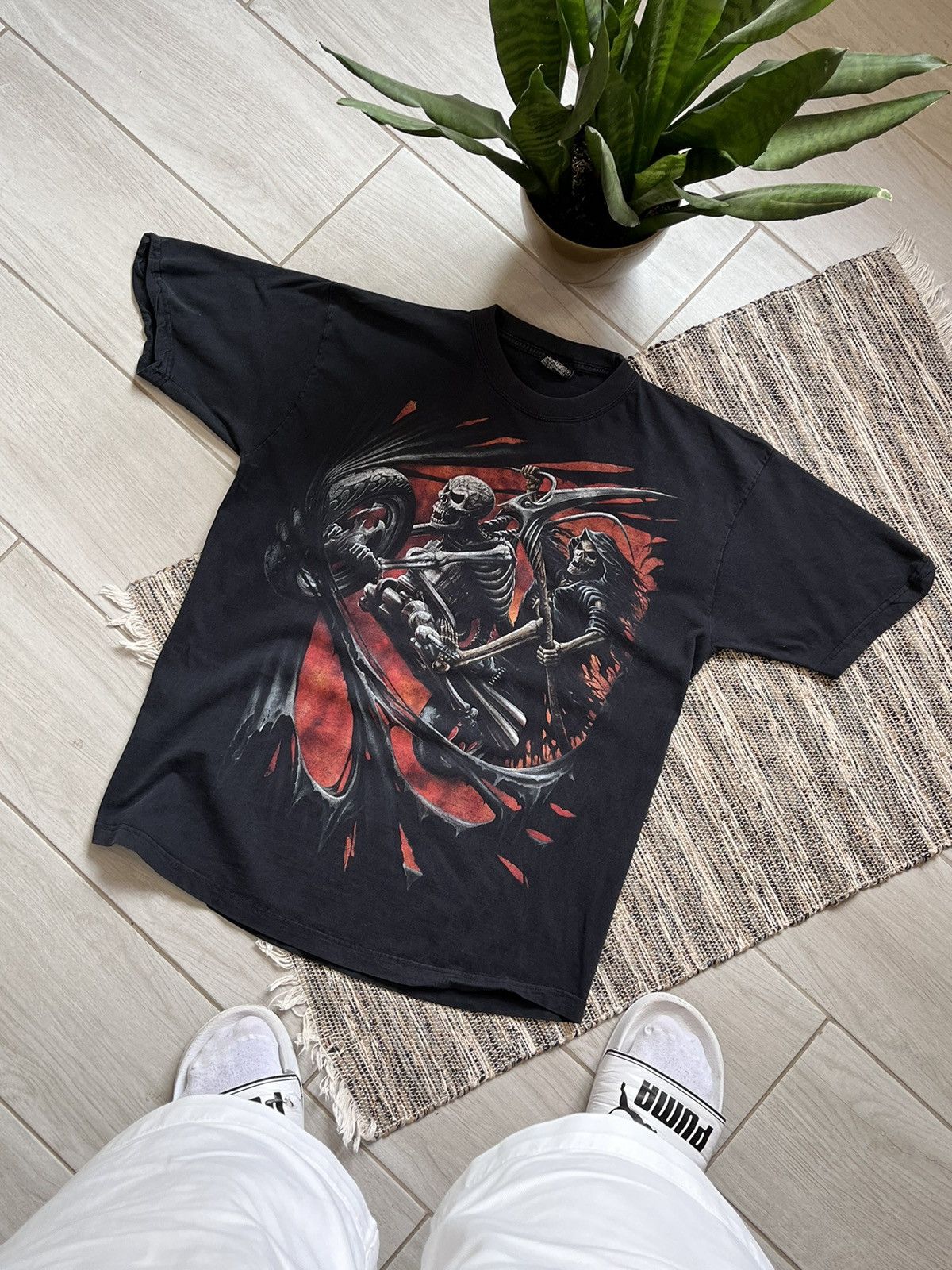 Band Tees × Vintage Spiral T-shirt Gothic rock vintage faded logo Size US L / EU 52-54 / 3 - 1 Thumbnail