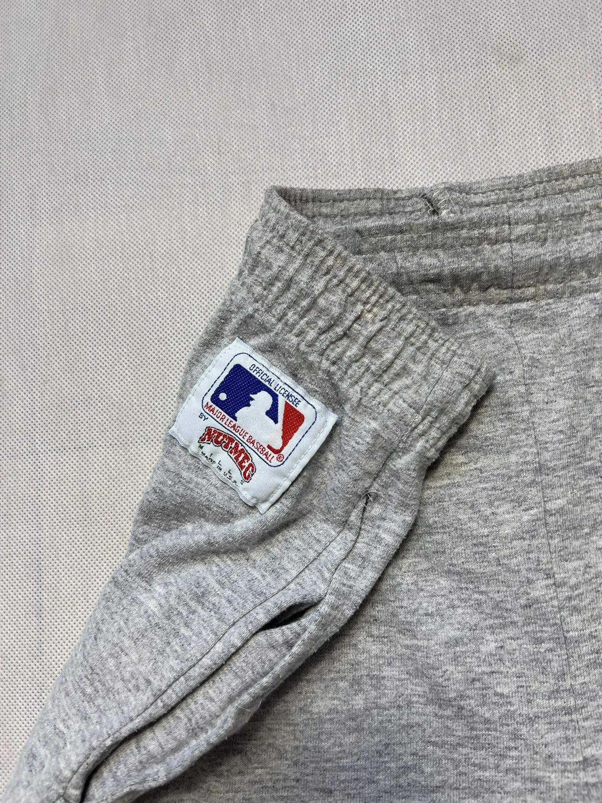 MLB × Majestic × Nutmeg Shorts Chicago White Shox 1991 vintage MLB majestic nutmeg Size US 34 / EU 50 - 5 Thumbnail