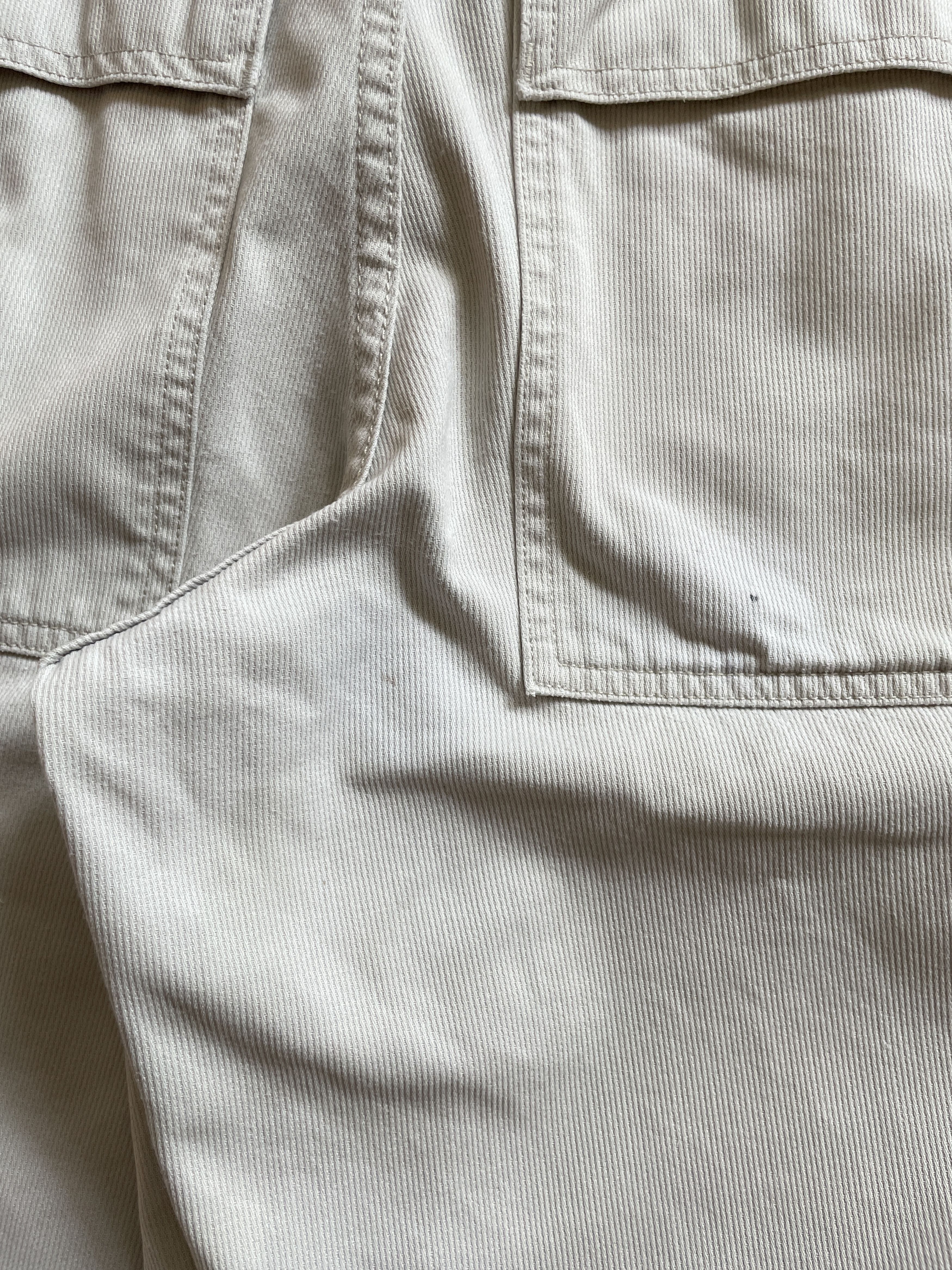 Levi's 2000s Levi's Silver Tab Baggy Off White Khaki Cargo Shorts Size US 32 / EU 48 - 8 Thumbnail