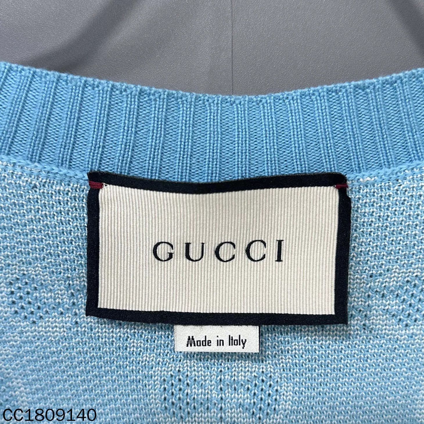 Gucci GUCCI sky blue gold button cardigan S Size S / US 4 / IT 40 - 4 Thumbnail