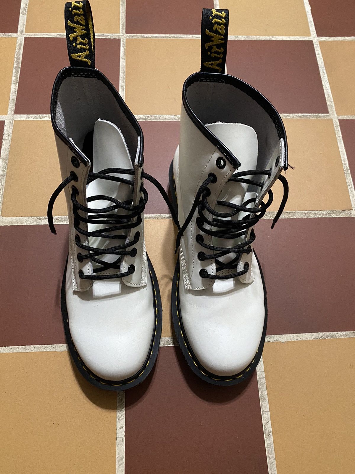 Dr. Martens Doc Martens White Womens Boots Size US 10 / IT 40 - 2 Thumbnail