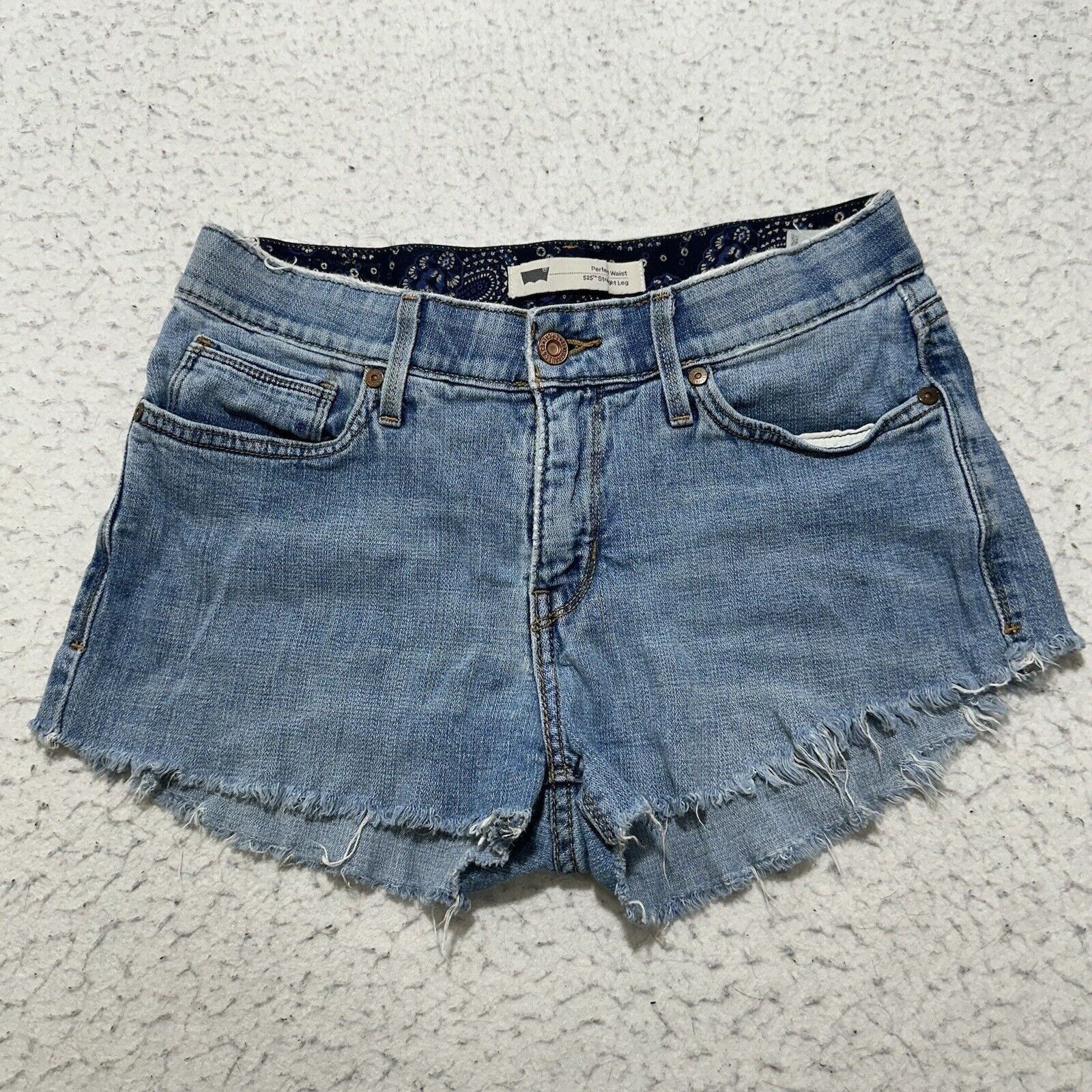 Levi's Levi's 525 26 Perfect Waist Cut Off Denim 2” Inseam Shorts Size 26" / US 2 / IT 38 - 1 Thumbnail