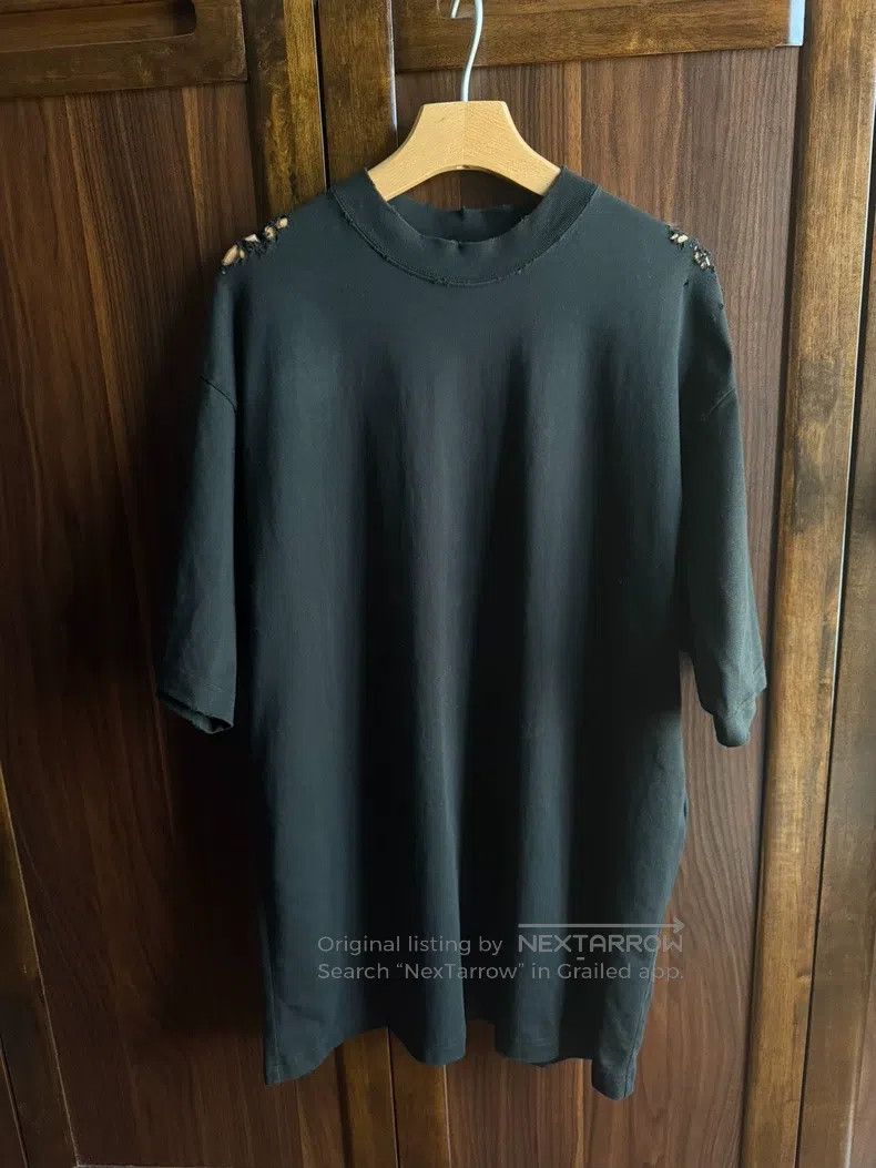 Balenciaga Balenciaga Distressed Spell纹 Short Sleeve T-Shirt Size US M / EU 48-50 / 2 - 2 Thumbnail