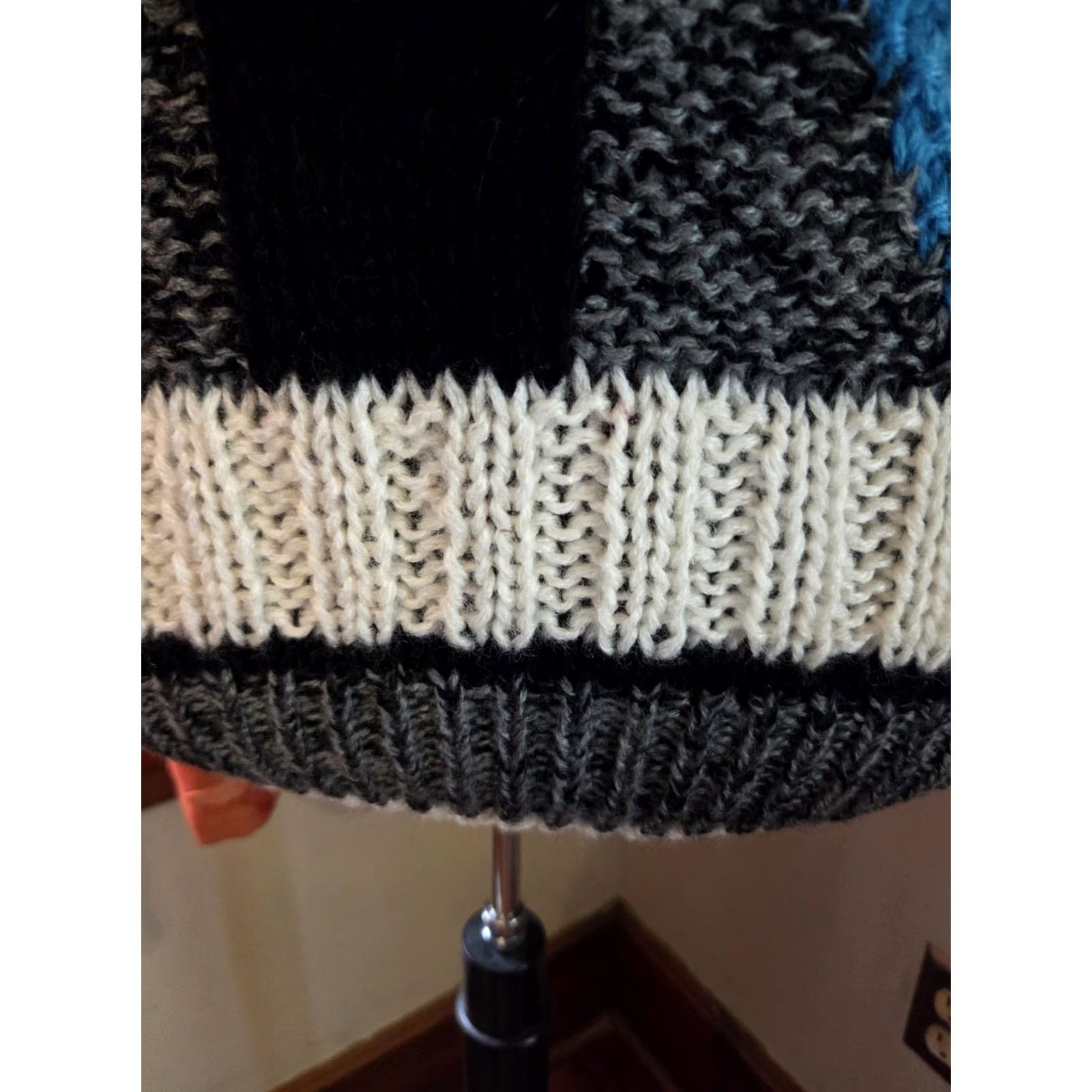 Vintage VINTAGE W.R. Gass Geometric Hand Knit Sweater Mens M Size US M / EU 48-50 / 2 - 5 Thumbnail
