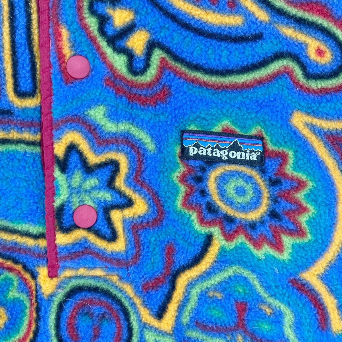 Patagonia × Vintage 90’s Patagonia Art Rainbow Half Button Fleece Size S / US 4 / IT 40 - 7 Thumbnail