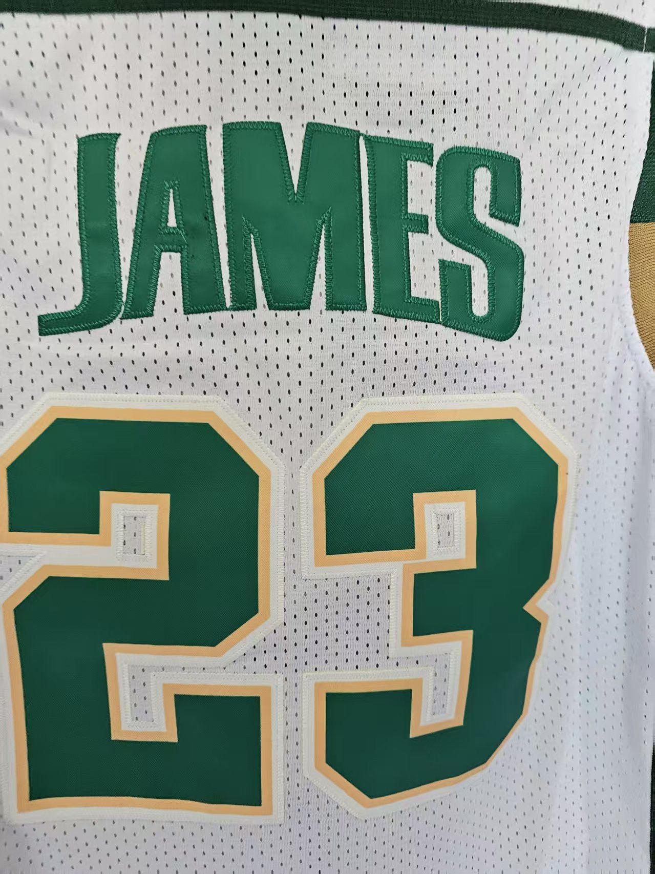 NBA High School #23 LeBron James Jersey White Size US M / EU 48-50 / 2 - 4 Thumbnail