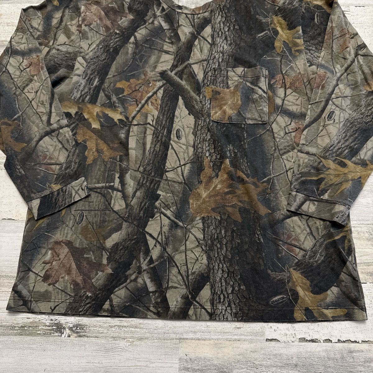 Realtree Vintage Realtree Camouflage Longsleeve Pocket T-Shirt XXL Size US XXL / EU 58 / 5 - 5 Thumbnail