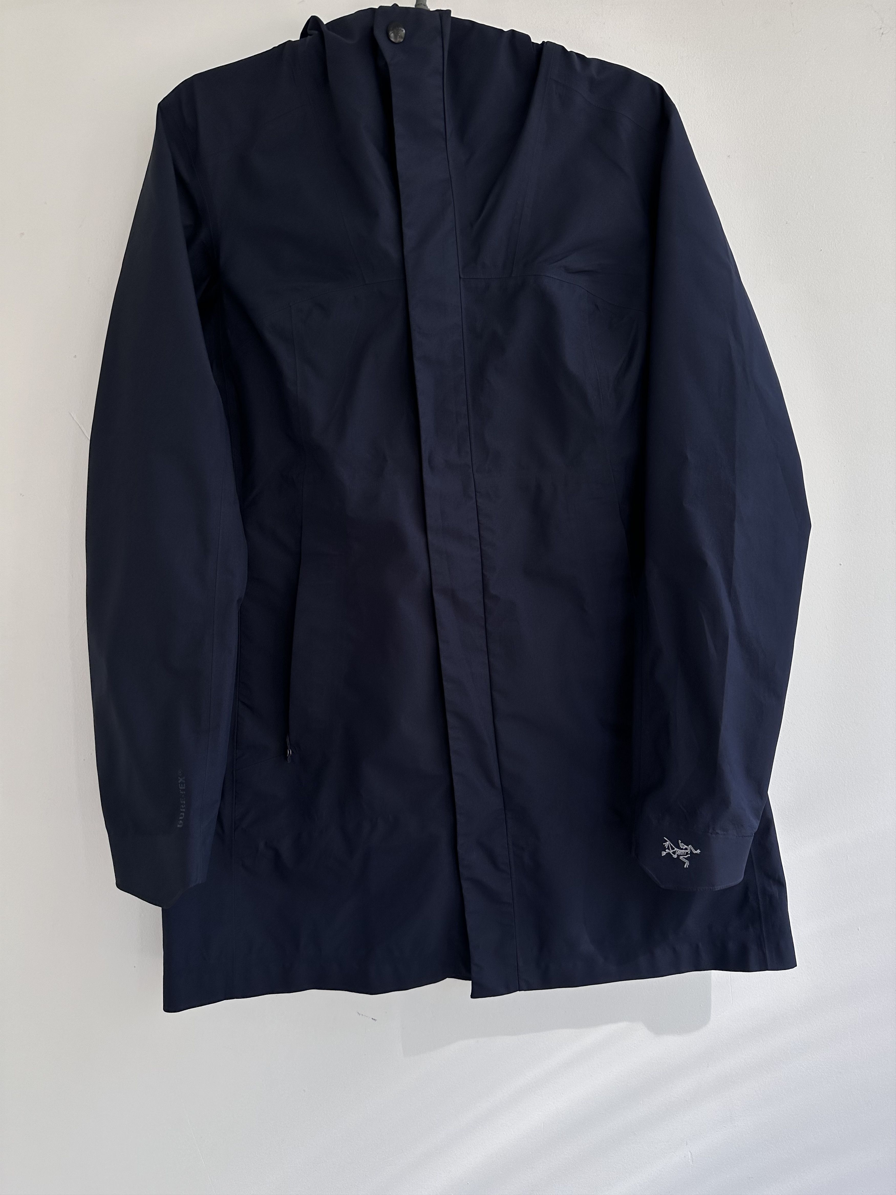 Arc'teryx Arc'Teryx Gore tex jacket coat rain Size M / US 6-8 / IT 42-44 - 1 Thumbnail