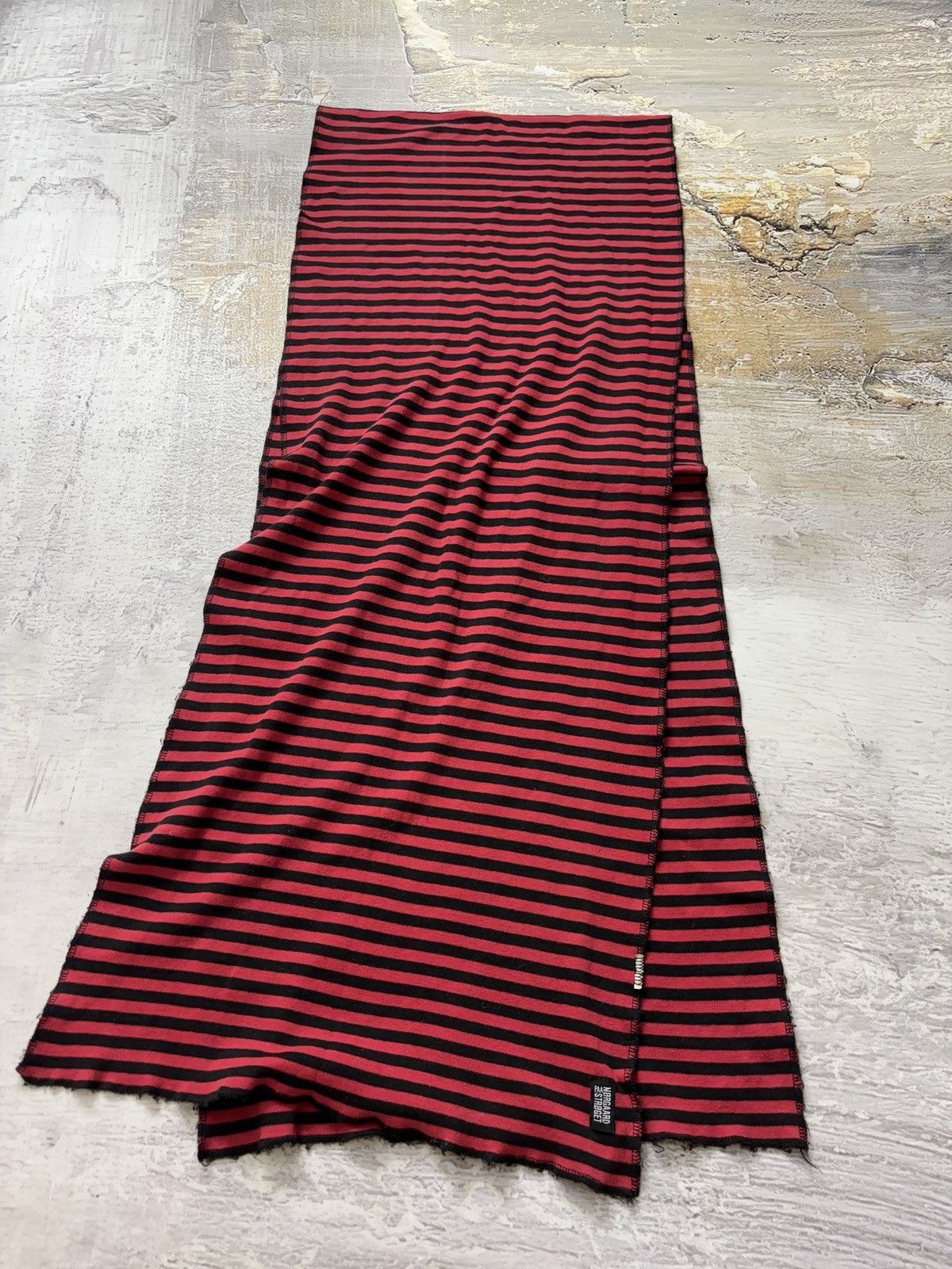 Mads Norgaard MADS NØRGAARD STRIPED BLACK RED LONG SCARF Size ONE SIZE - 1 Thumbnail