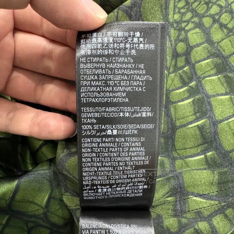 Balenciaga Balenciaga Crocodile Pattern Silk Shirt Size US XS / EU 42 / 0 - 4 Thumbnail
