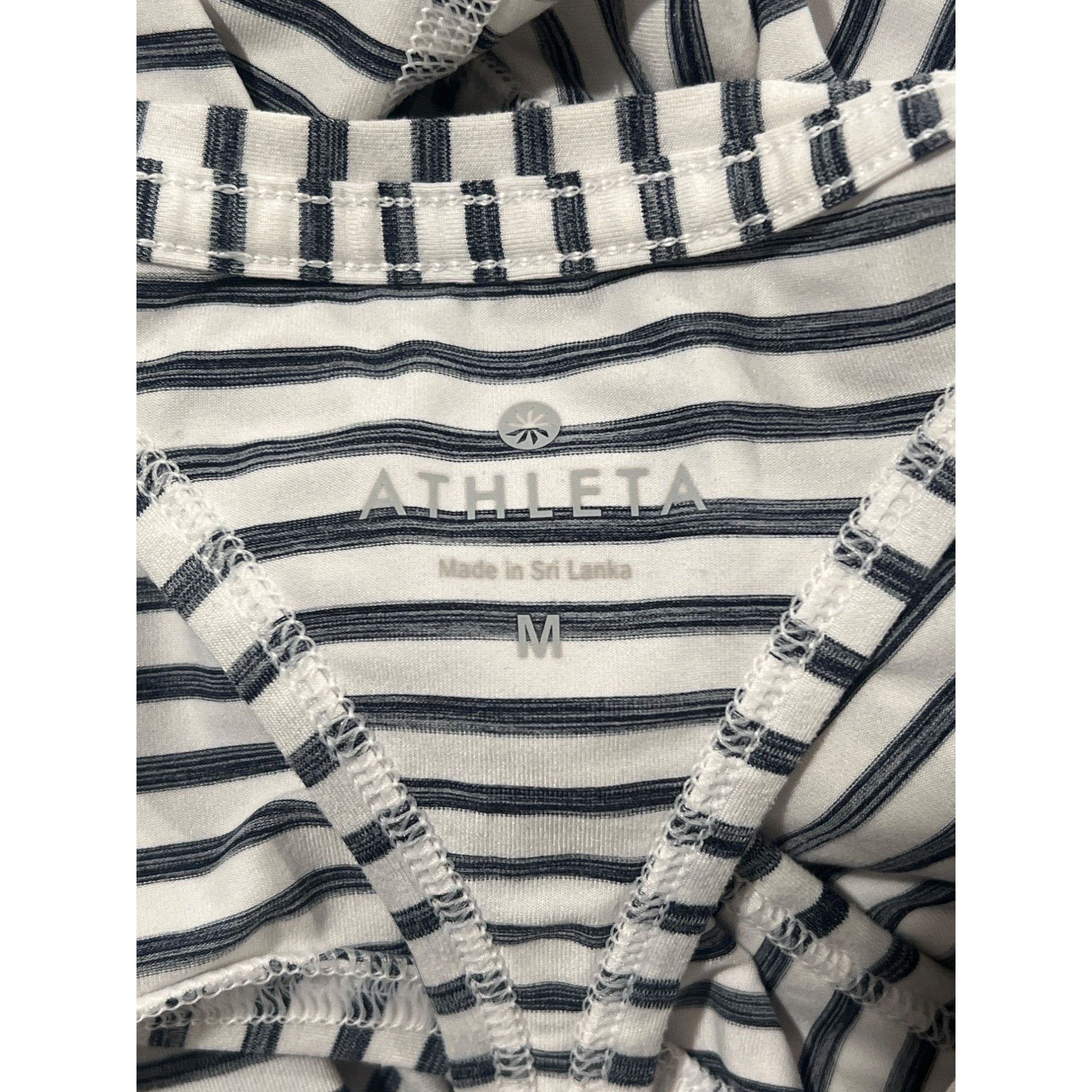 Athleta Athleta Striped Racerback Tank Top M White & Navy Polyester/ Size M / US 6-8 / IT 42-44 - 4 Thumbnail