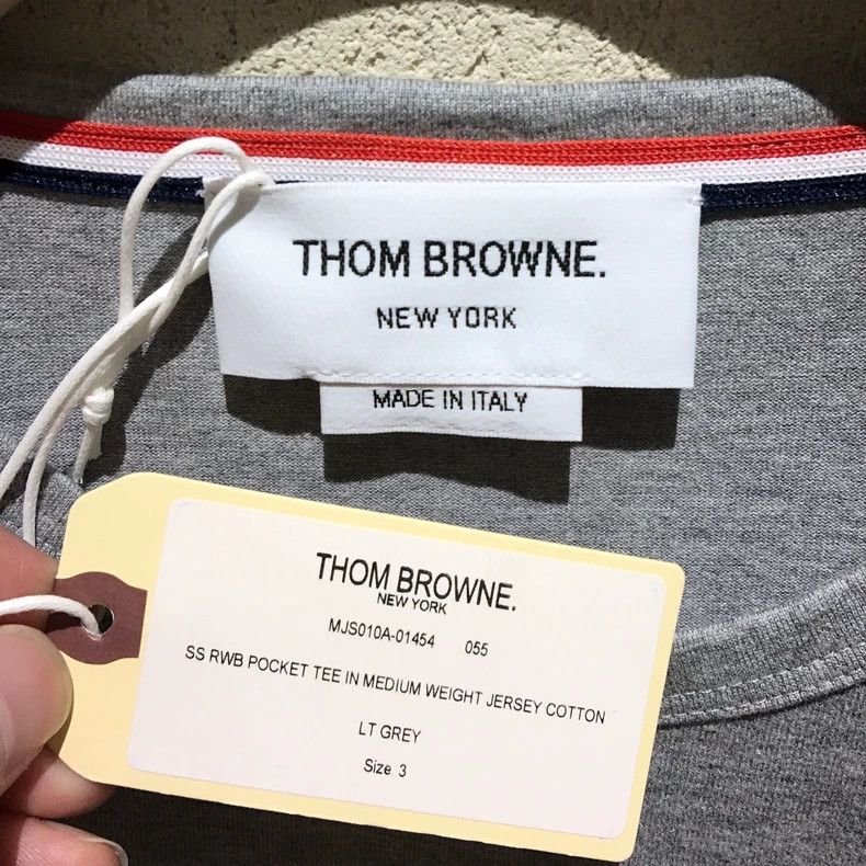 Thom Browne Thom Browne Round neck short sleeve T-shirt Size US L / EU 52-54 / 3 - 6 Thumbnail