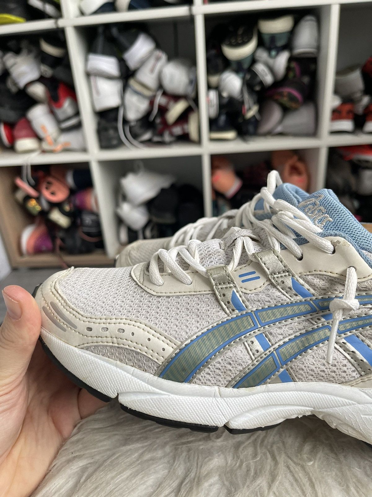 Asics × Vintage Women’s size 9 ASICS gel distressed sneakers 2k rare OG Size US 7 / EU 40 - 9 Thumbnail