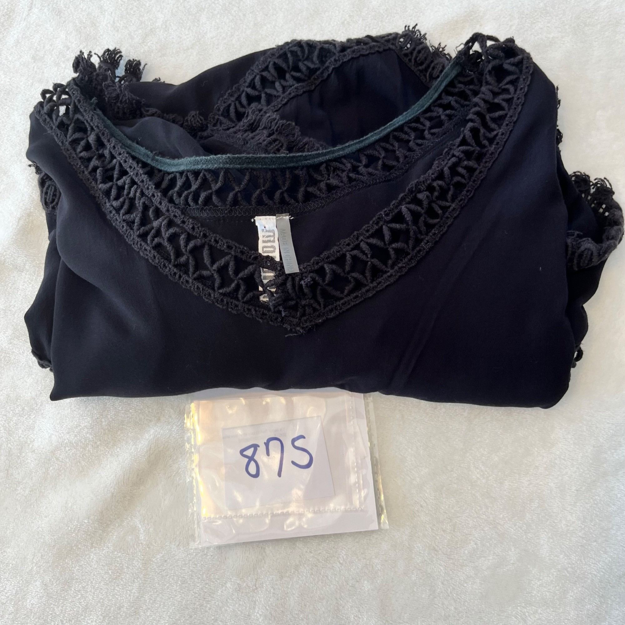 Vintage Womens Medium Black Poncho Top With Crochet Trim 87s Size M / US 6-8 / IT 42-44 - 6 Thumbnail