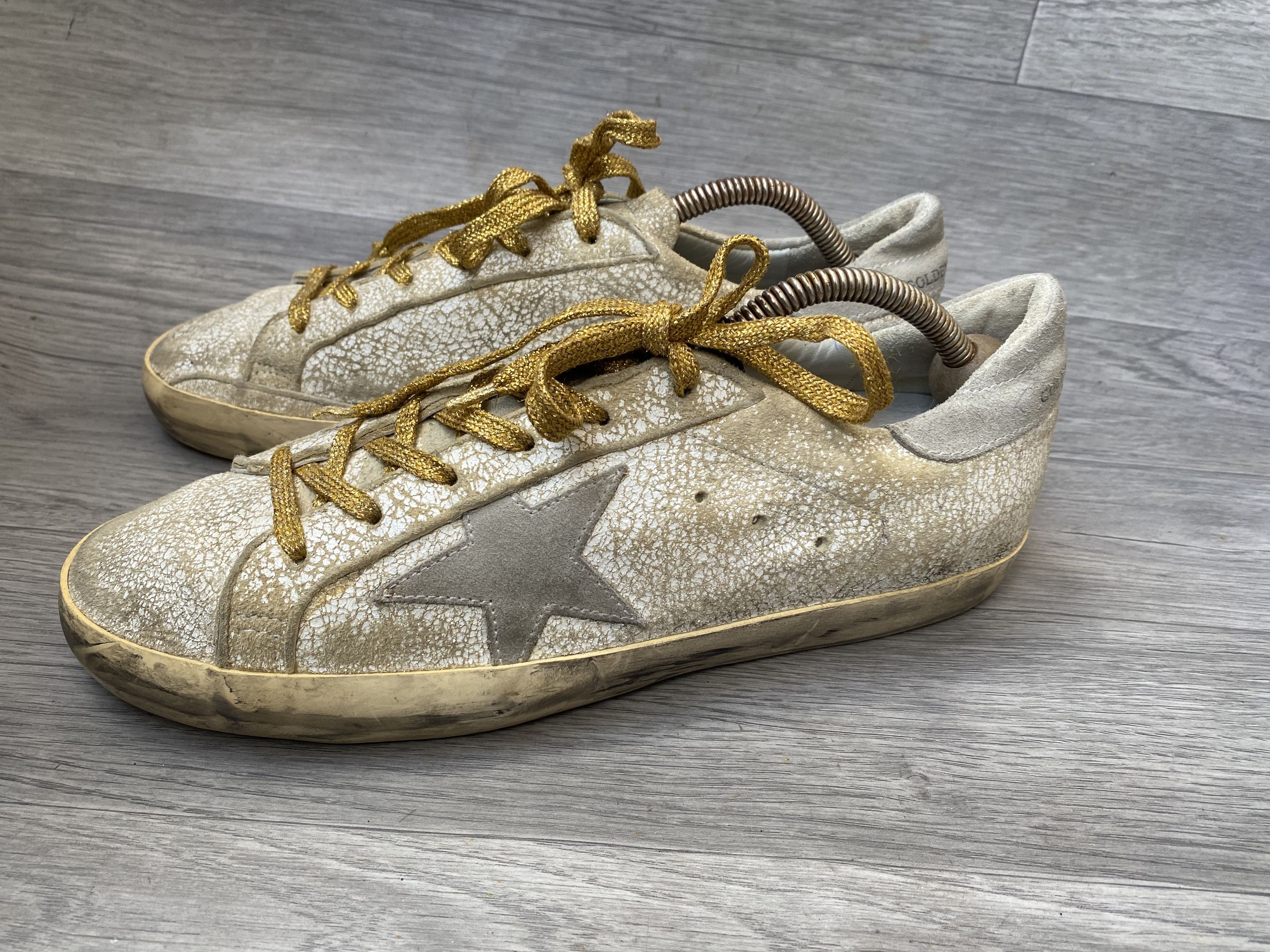 Golden Goose Golden goose cracked low top distressed sneakers sz 41 Size US 8 / EU 41 - 5 Thumbnail