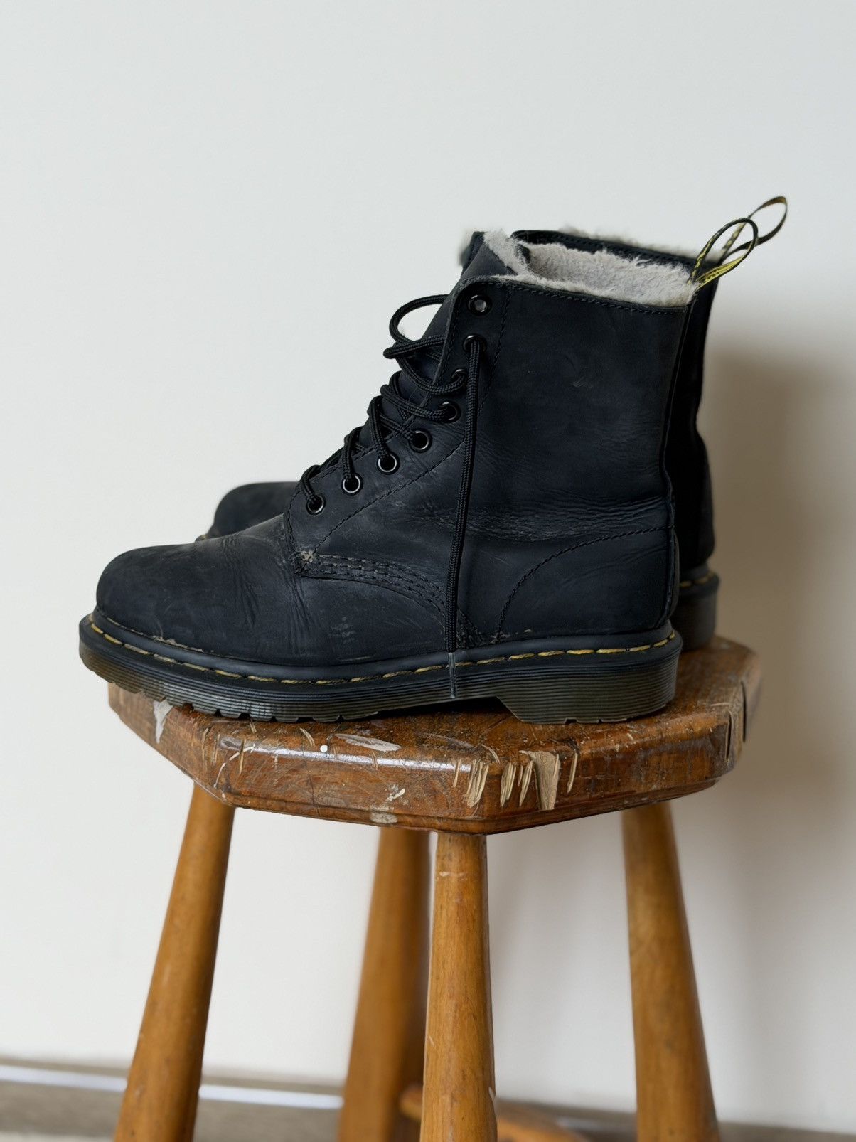 Dr. Martens D.r Martens Black Leather Luxury Y2K Boots Size US 6 / IT 36 - 2 Thumbnail