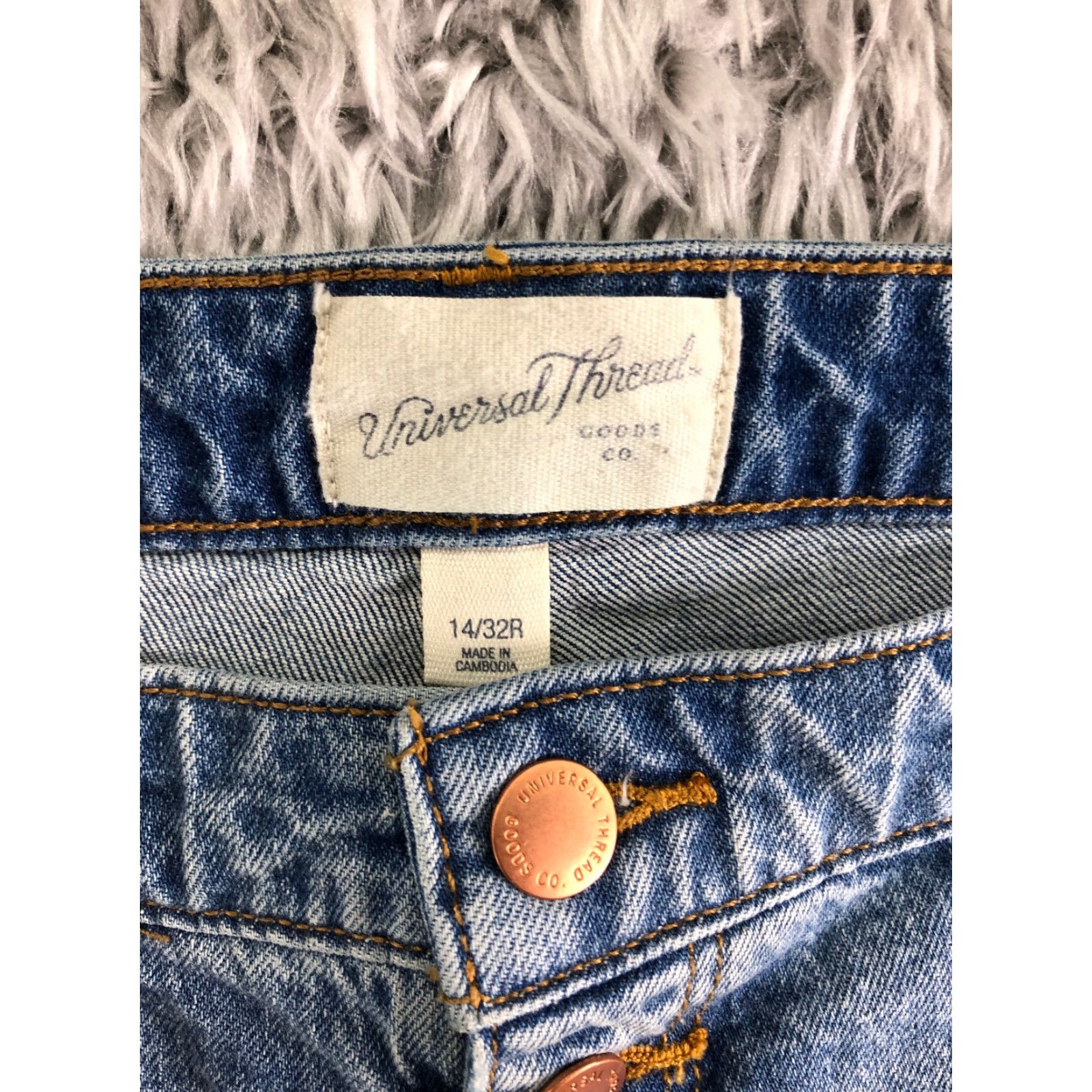 Vintage VINTAGE Universal Thread Midi Shorts Womens Size 14 Blue Denim Jean Shorts Size 36" / US 14 / IT 50 - 7 Thumbnail