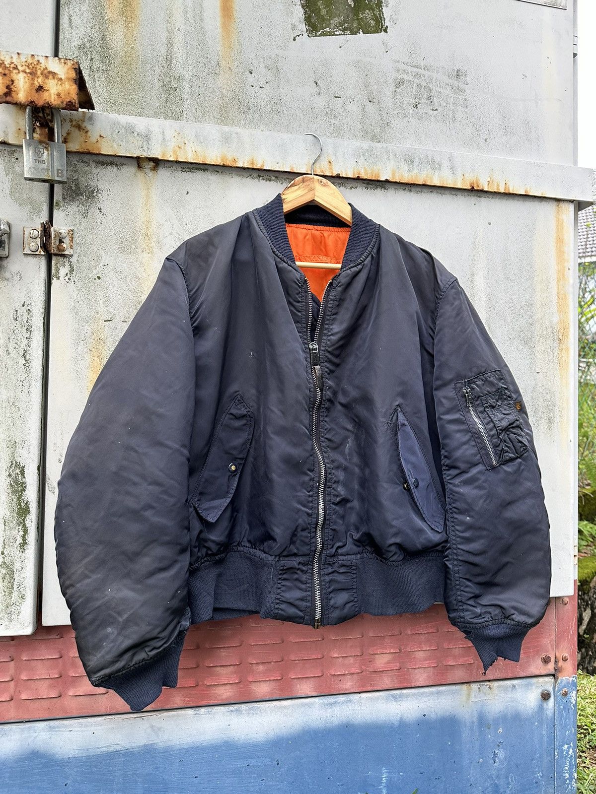 Alpha Industries 🪖THRASHED ALPHA INDUSTRIES MA-1 Bomber Jacket Size US L / EU 52-54 / 3 - 5 Thumbnail